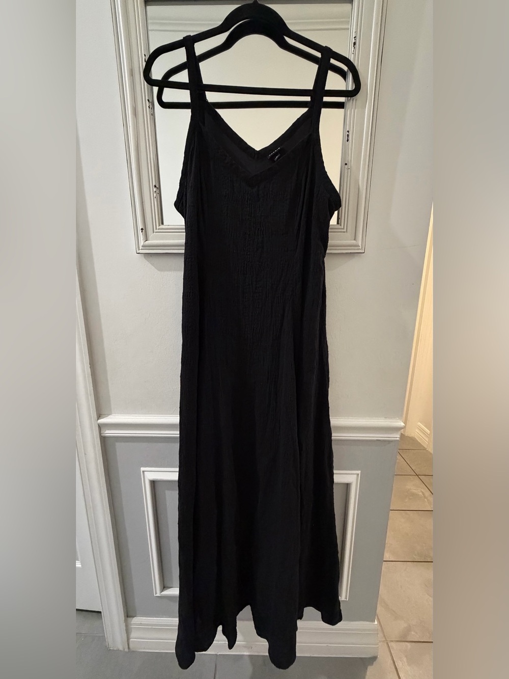 TORRID V-Neck Sleeveless Maxi Dress